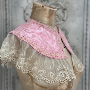 Antique Edwardian pink silk and lace large dress collar cape