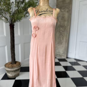1920 Peach silk slip with lace scolloped hem