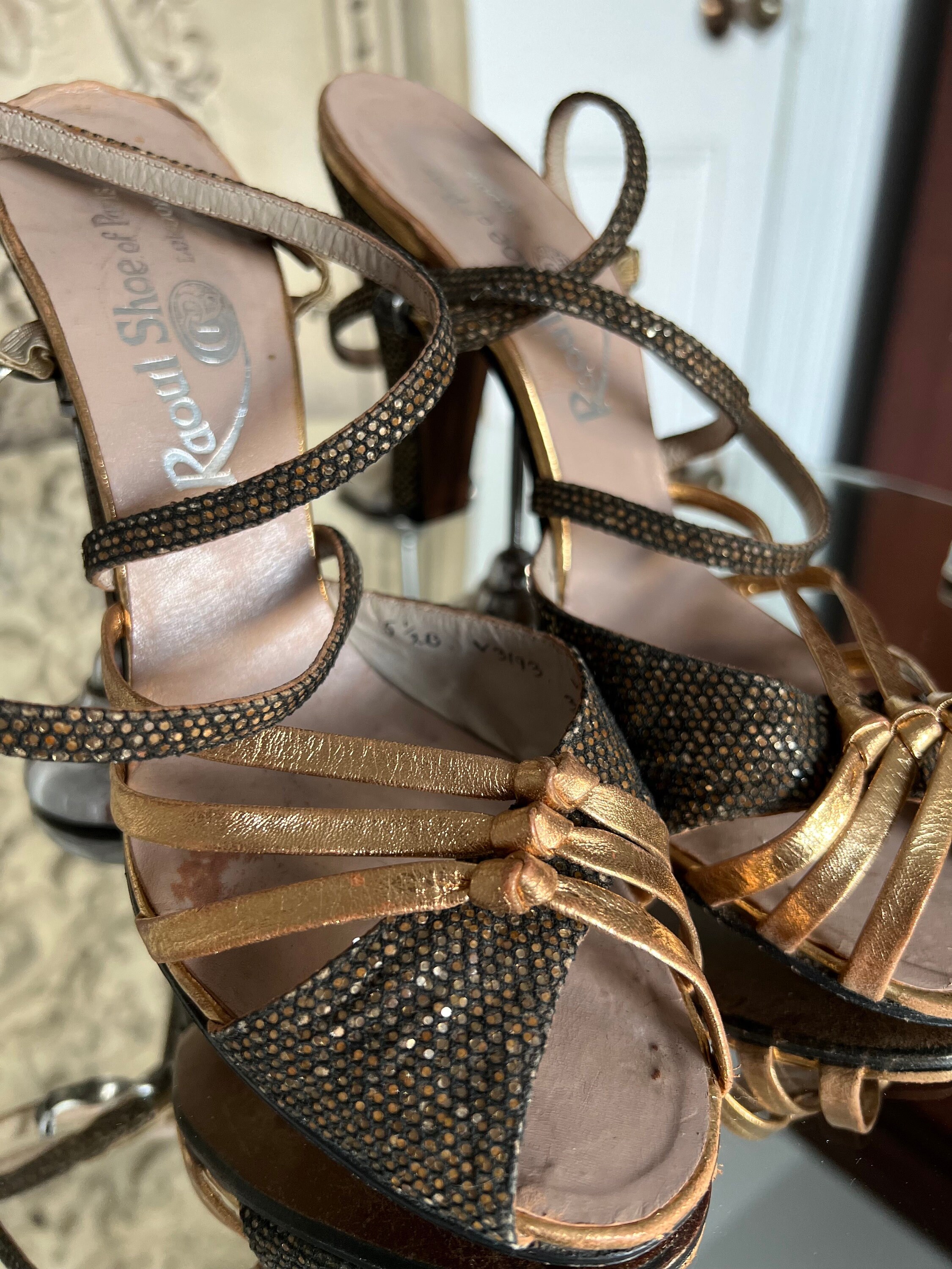 Ladies gold shop evening shoes
