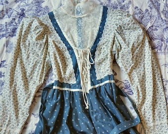 1970s Gunne Sax Dreamy/Romantic/Renaissance/Medieval/Boho/Wedding/Prairie/Cottagecore/Victorian/Fairy tale Lace Corset Dress