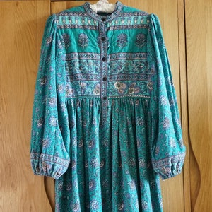 1970s 1980s Vintage Turquoise Green Block Print Dress with Balloon Sleeves, Folk/Festival/Hippie/Boho/Ethnic Indian Dress