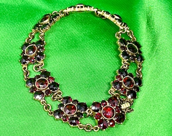 Antikes viktorianisches Gothic Boho Granat Armband
