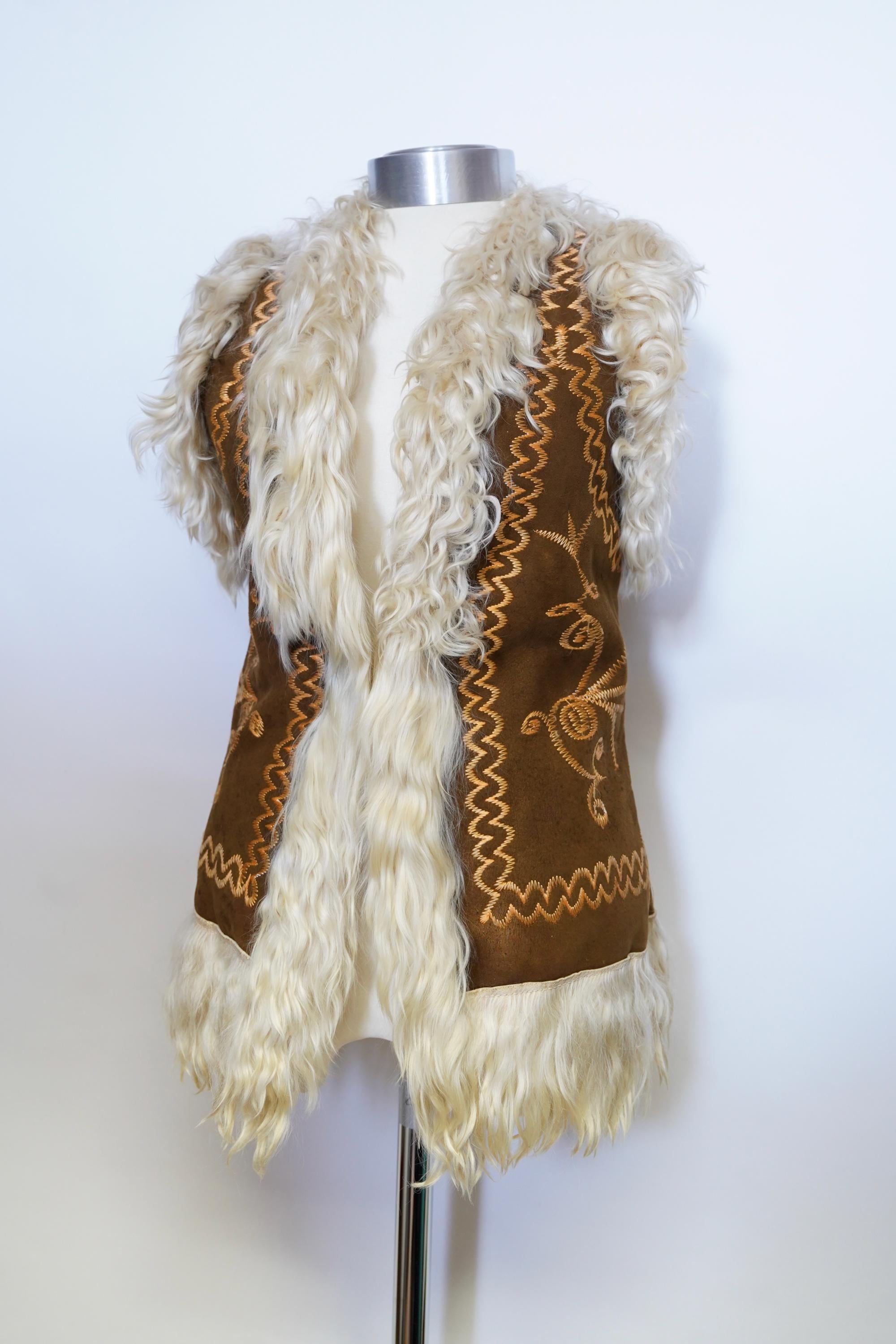 Curly Lamb Vest UK