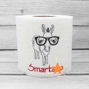 Carta igienica ricamata con culo intelligente MATURE Donkey