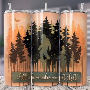 "Wildler 20 oz Tumbler wrap sofortiger digitaler Download PNG gerade plus 30 oz Geschenk für ihn, ""Alle, die wandern nicht verloren sind"" Wildnis, Wandern."