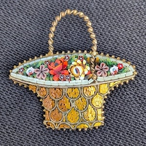 Beautiful Antique Micro Mosaic Basket Shaped Floral Brooch - Italian Micromosaic Millefiori C Clasp E210