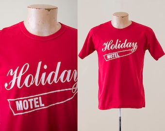 Vintage 1970s Tshirt / Athletic Vintage Tee / Vintage Red 1970s Motel Tshirt / Holiday Motel Tshirt / Red Vintage Athletic Tee / Vintage Tee