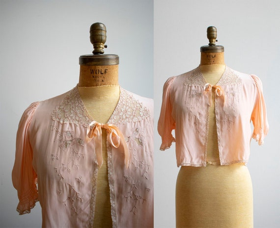 Vintage 1940s Bed Jacket / Pink Silk Bed Jacket /