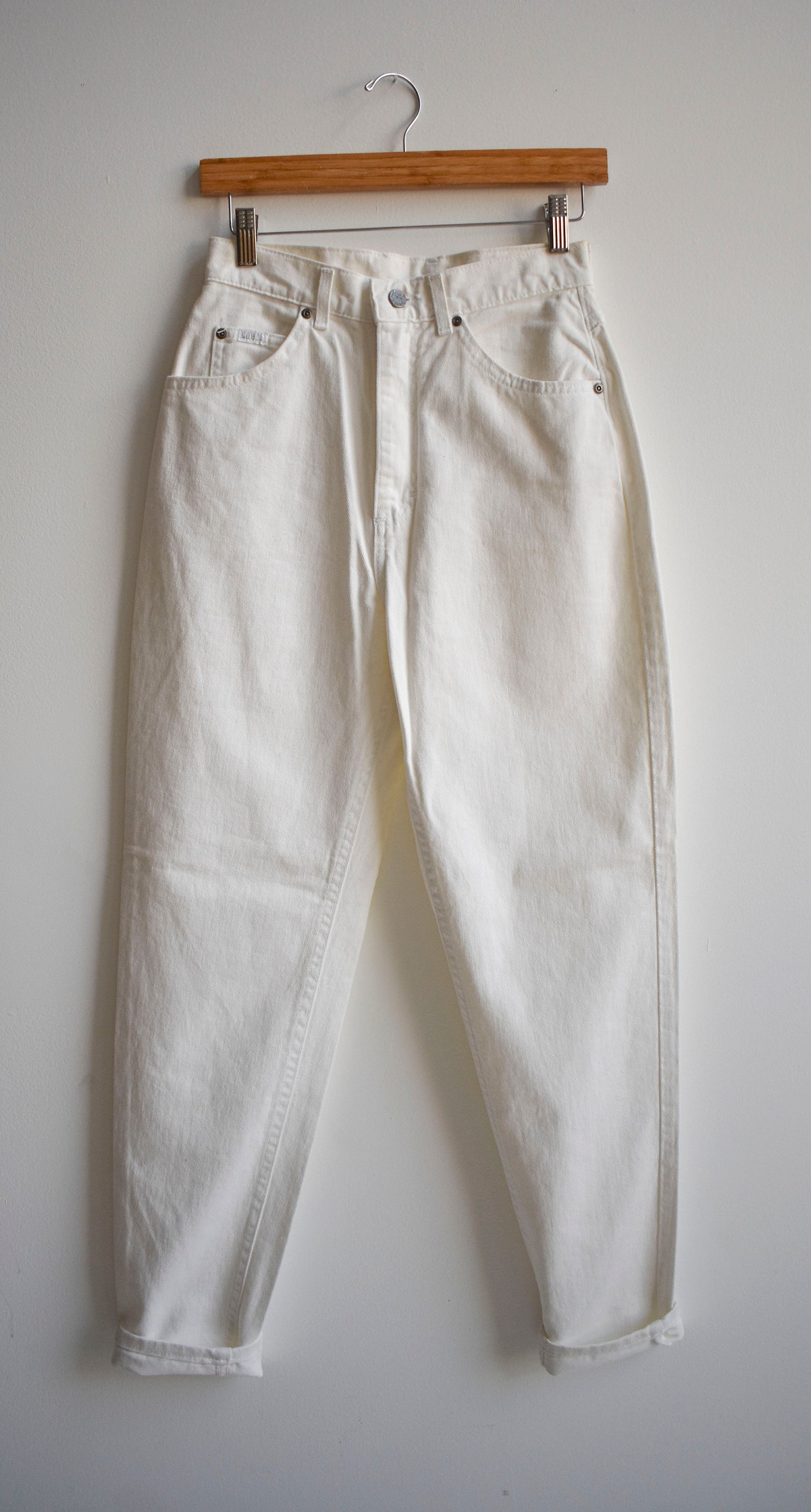 womens white lee jeans