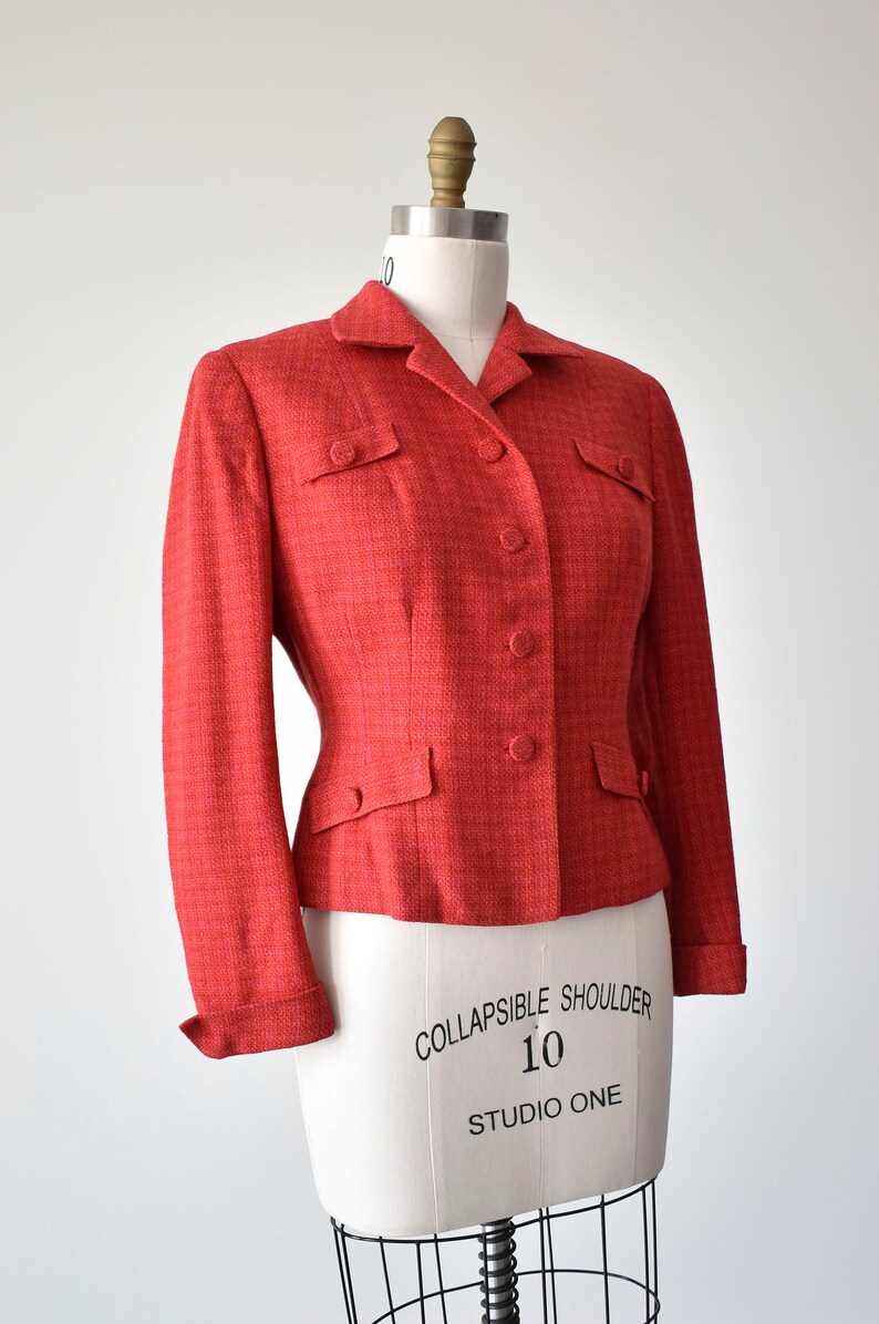 Blazer en laine rouge vintage des années 1950 / Blazer en laine rouge des années 1960 / Veste en tweed rouge / Veste vintage recadrée / Veste en laine rouge / Veste de costume des années 1960 image 3