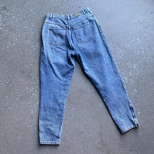 Vintage 90s Jeans / Bonjour Jeans Small / Vintage High Waisted Jeans / Vintage Stone Washed Jeans / Vintage Light Wash Denim Jeans 28 Waist image 6