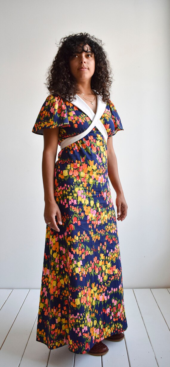 1970s Flower Power Maxi Dress - image 7