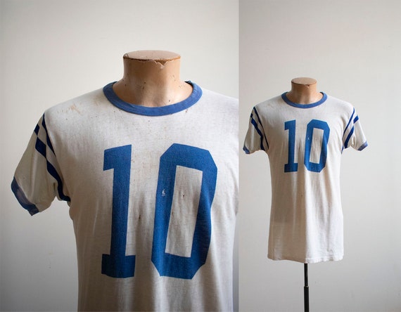 Vintage 1960s Tshirt / Vintage Athletic Tshirt / V
