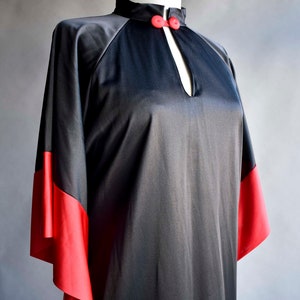 Vintage 70s Black and Red Nightgown / 70s Long Nightgown / Gothic Vintage Nightgown / Red and Black / Black and Red Nightgown / 70s robe image 3