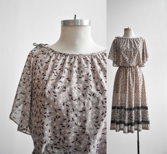 1970s Flutter Sleeve Cocktail Dress