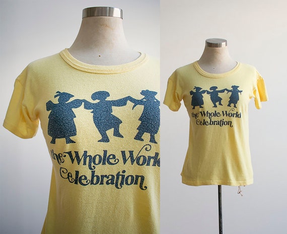Vintage 1970s Tshirt / 1970s Tee / Vintage Whole W