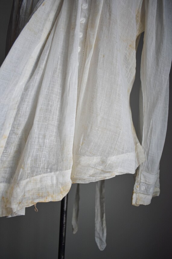 Antique Soft White Cotton Wrap Blouse - image 9