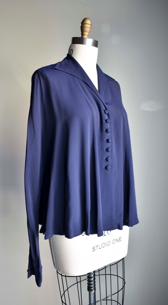 Vintage 1940s Navy Blue Blouse / 1940s Smocked Sw… - image 3
