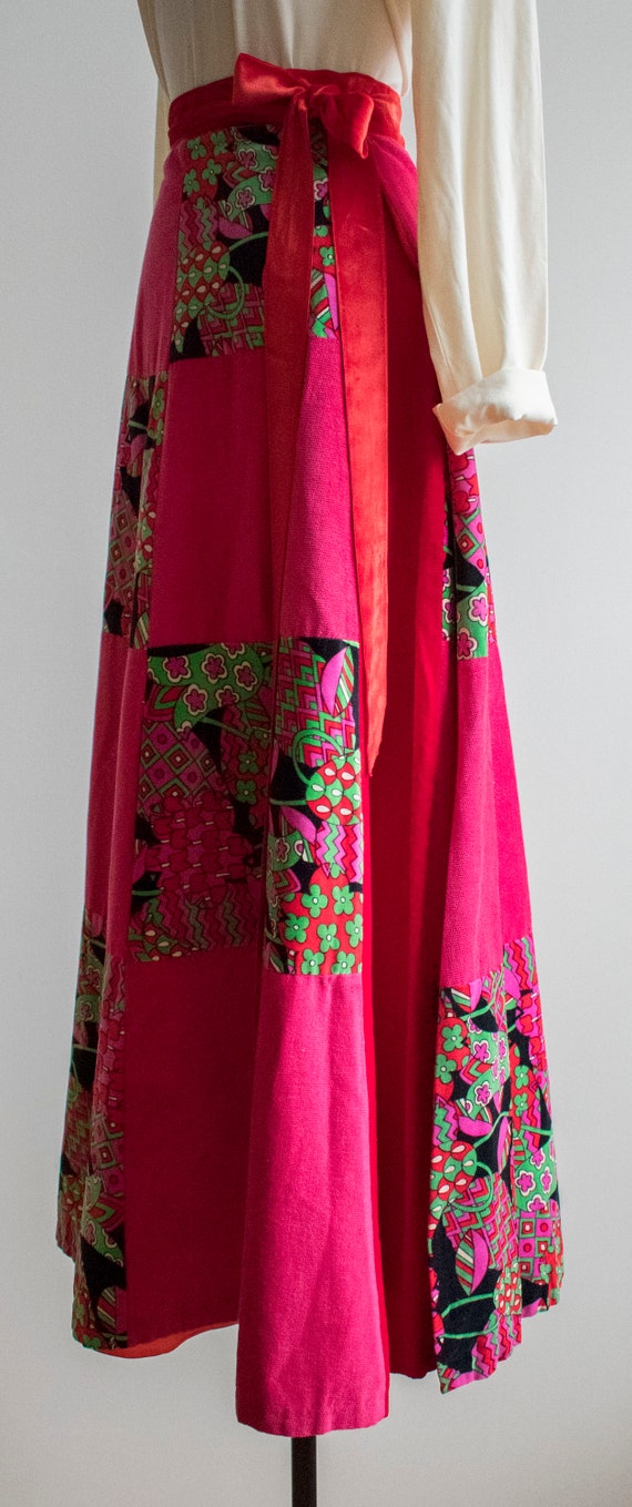 Vintage 1970s Maxi Skirt / Bright Pink Velour Ski… - image 8