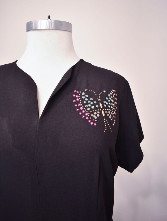 1940s Black Cocktail Dress with Sequin Butterfly - image 3