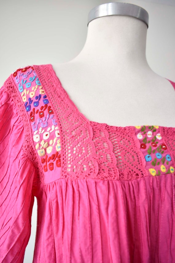 Vintage Bright Pink Cotton Embroidered Mexican Dr… - image 5