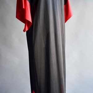 Vintage 70s Black and Red Nightgown / 70s Long Nightgown / Gothic Vintage Nightgown / Red and Black / Black and Red Nightgown / 70s robe image 4