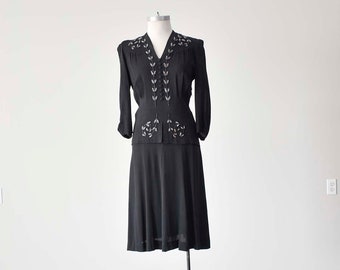 Robe de cocktail noire des années 40/robe de cocktail perlée noire/robe formelle des années 40/robe en crêpe de rayonne des années 40/robe perlée de l'époque de la Seconde Guerre mondiale