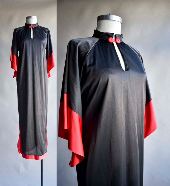 Vintage 70s Black and Red Nightgown / 70s Long Nig