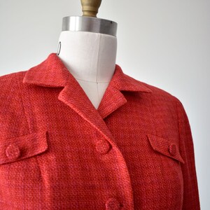 Blazer en laine rouge vintage des années 1950 / Blazer en laine rouge des années 1960 / Veste en tweed rouge / Veste vintage recadrée / Veste en laine rouge / Veste de costume des années 1960 image 4