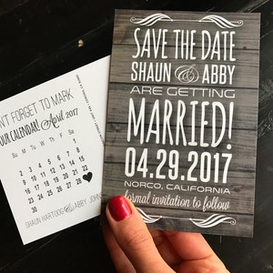 Salvar o cartão da data cartão postal | Rústico | Boho | Chique | Grão de madeira | Anúncio de casamento | Design de cartão postal | Imprimível | Salve a data com o calendário