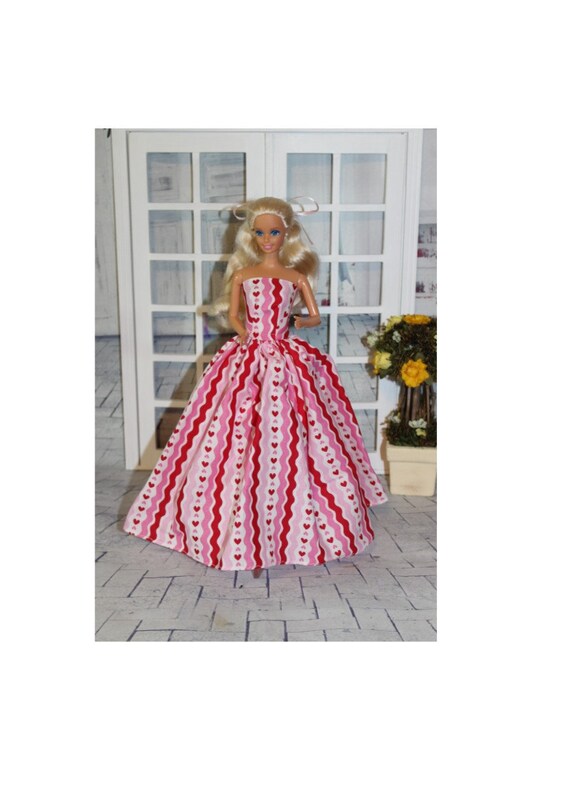 barbie heart dress