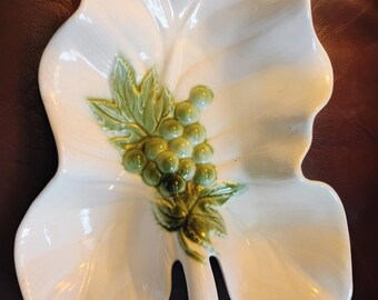 Vintage Hull White and Green Ceramic Leaf Shaped Decorative Serving Dish