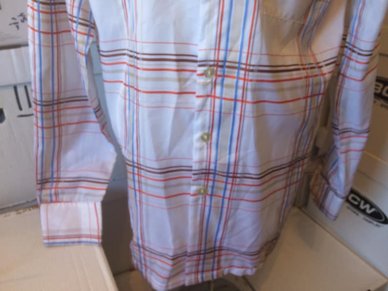 great used condition Vintage Don Loper Shirt Duke of Hollywood 100/% polyester red blue and brown stripes Size XL Tall