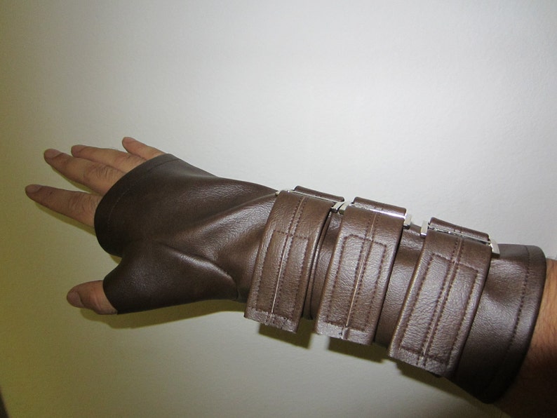 BANE GLOVE COSTUME WRIST PROTECTOR