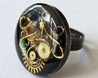 Steampunk Octopus Ring – Resin Watch Parts Statement Jewelry, Antique Brass (25mm)