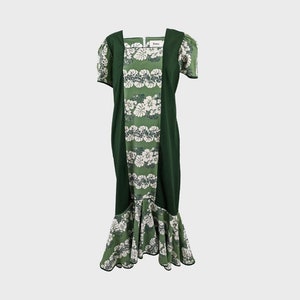 Vintage Hawaiian Dress Mumu Dress Green Cotton Dress Tropical Dress Summer Vacation Dress Monstera Leaf Print 1970s Boho Dress Holiday Dress