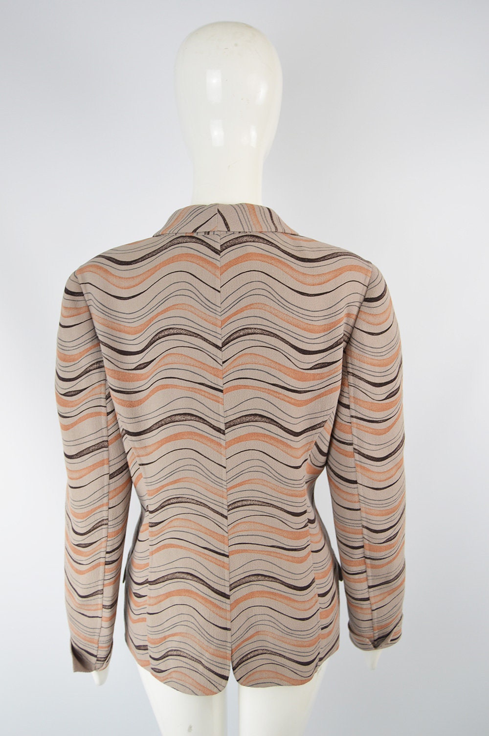 Vintage 80s MILA SCHON Jacket, Wool Crepe, Nipped Waist, Womens Blazer, Designer Vintage, Hourglass Jacket, Taupe Grey, Abstract Print - Etsy UK Vintage 80s MILA SCHON Jacket, Wool Crepe, Nipped Waist, Womens Blazer, Designer Vintage, Hourglass Jacket, Taupe Grey, Abstract Print - Etsy UK