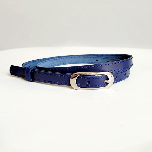 Navy leather belt for women. Natural leather skinny belt with oval buckle