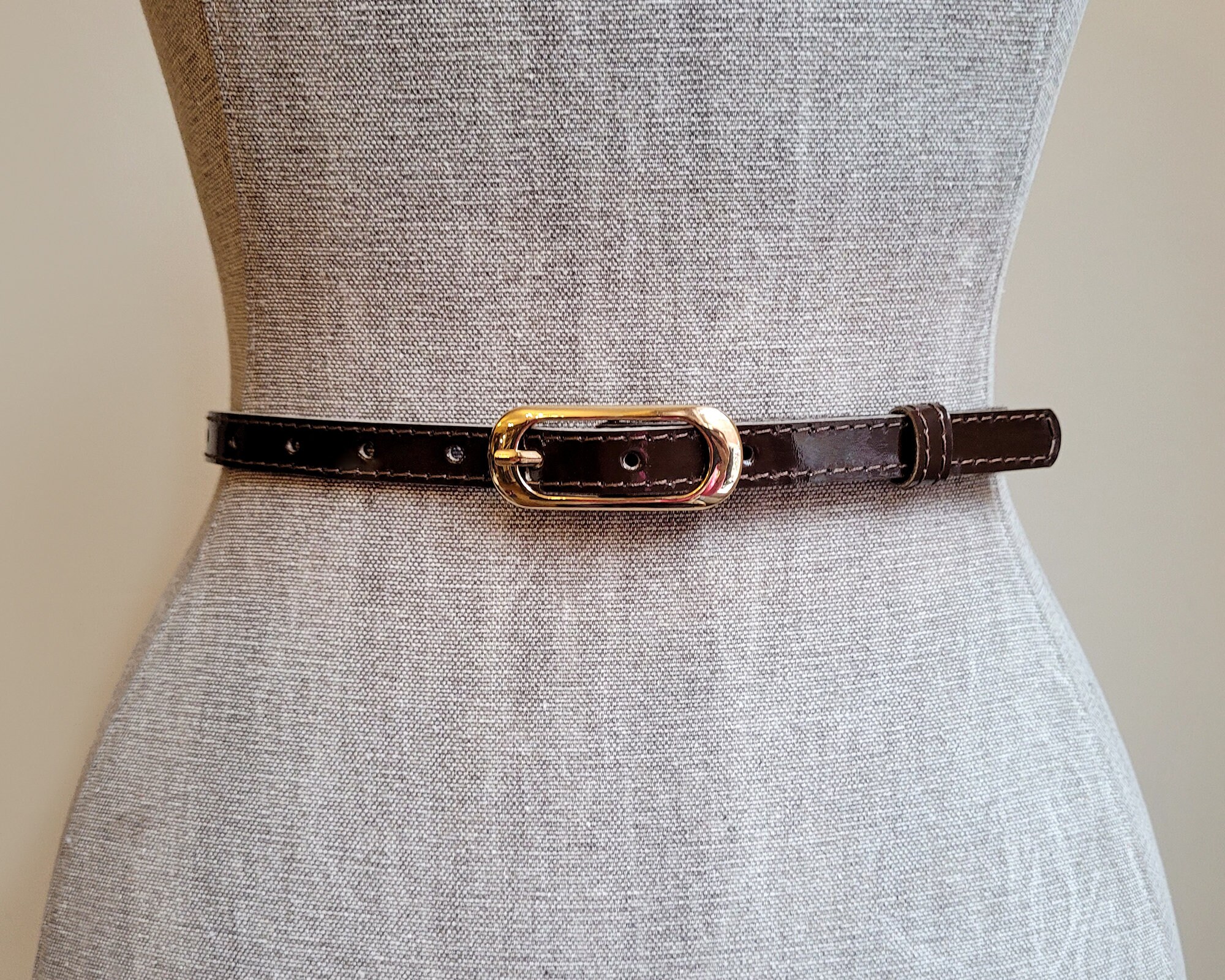 Chocolate Brown Patent Leather Belt: Skinny Women