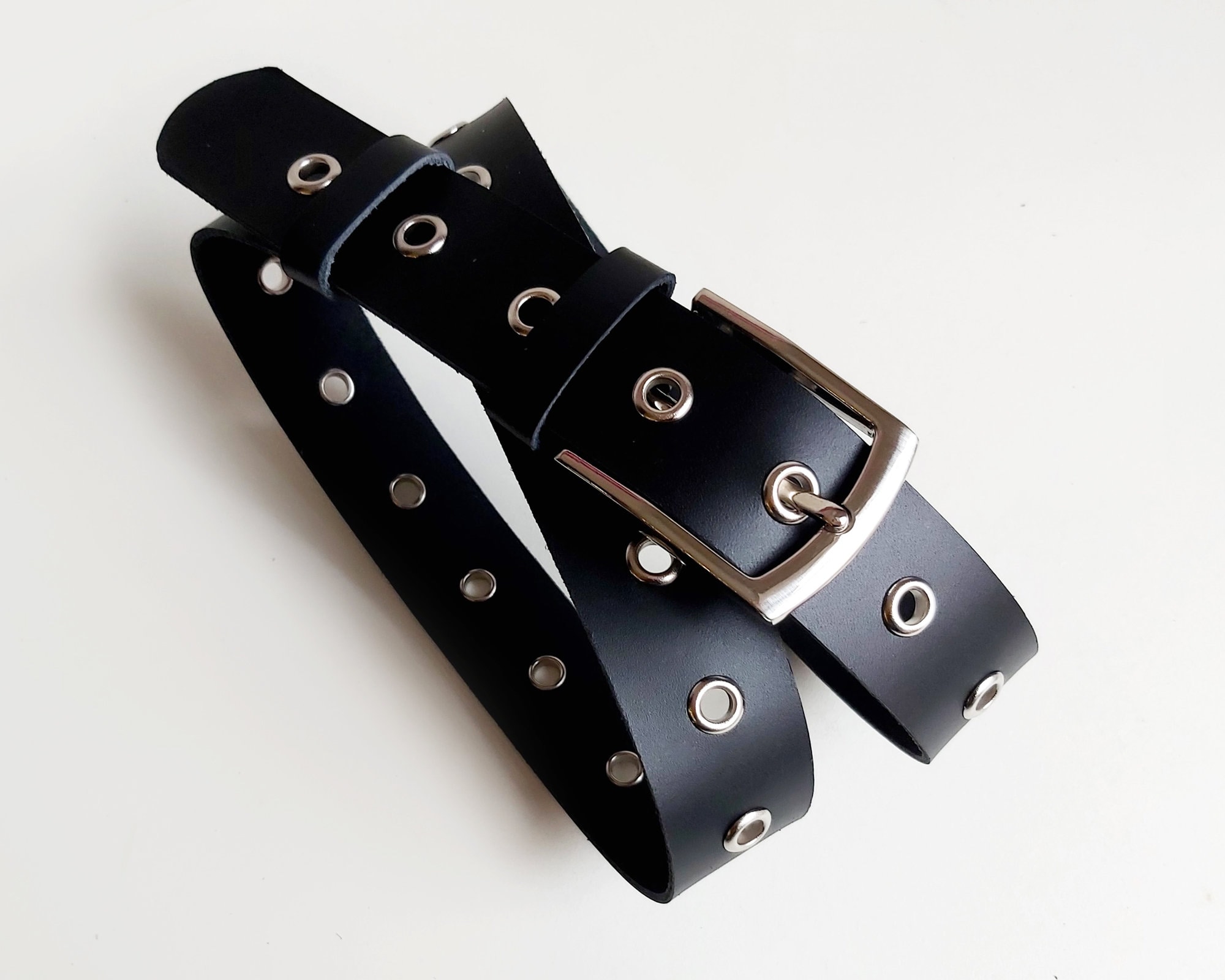 Silver Eyelet Waist and Hip Jeans Belt in Black Genuine