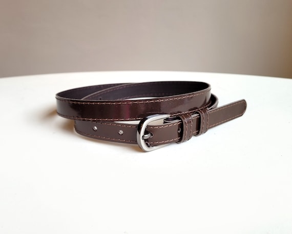 Chocolate Brown Patent Leather Belt: Skinny Women display picture 1