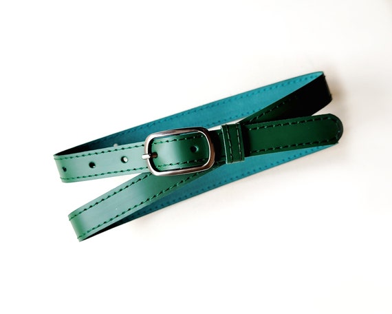 グリーンレザースキニーベルト：レディースナチュラルウエストベルト