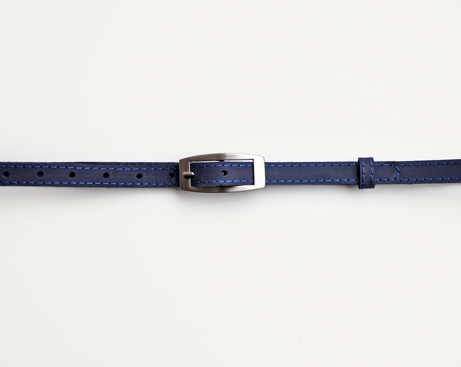 ladies navy belt