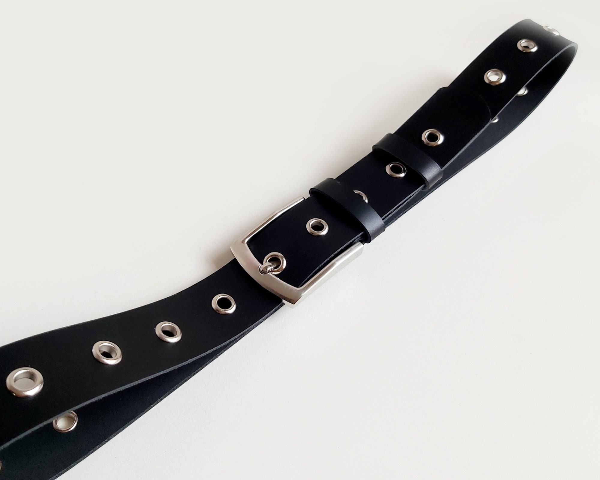 【VINTAGE WORKS】 Black Silver Eyelet belt Silver Eyelet Waist and Hip Jeans Belt in Black Genuine