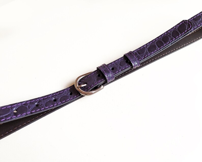Cinturón de piel de cocodrilo morado oscuro: Cinturón fino natural imagen 6