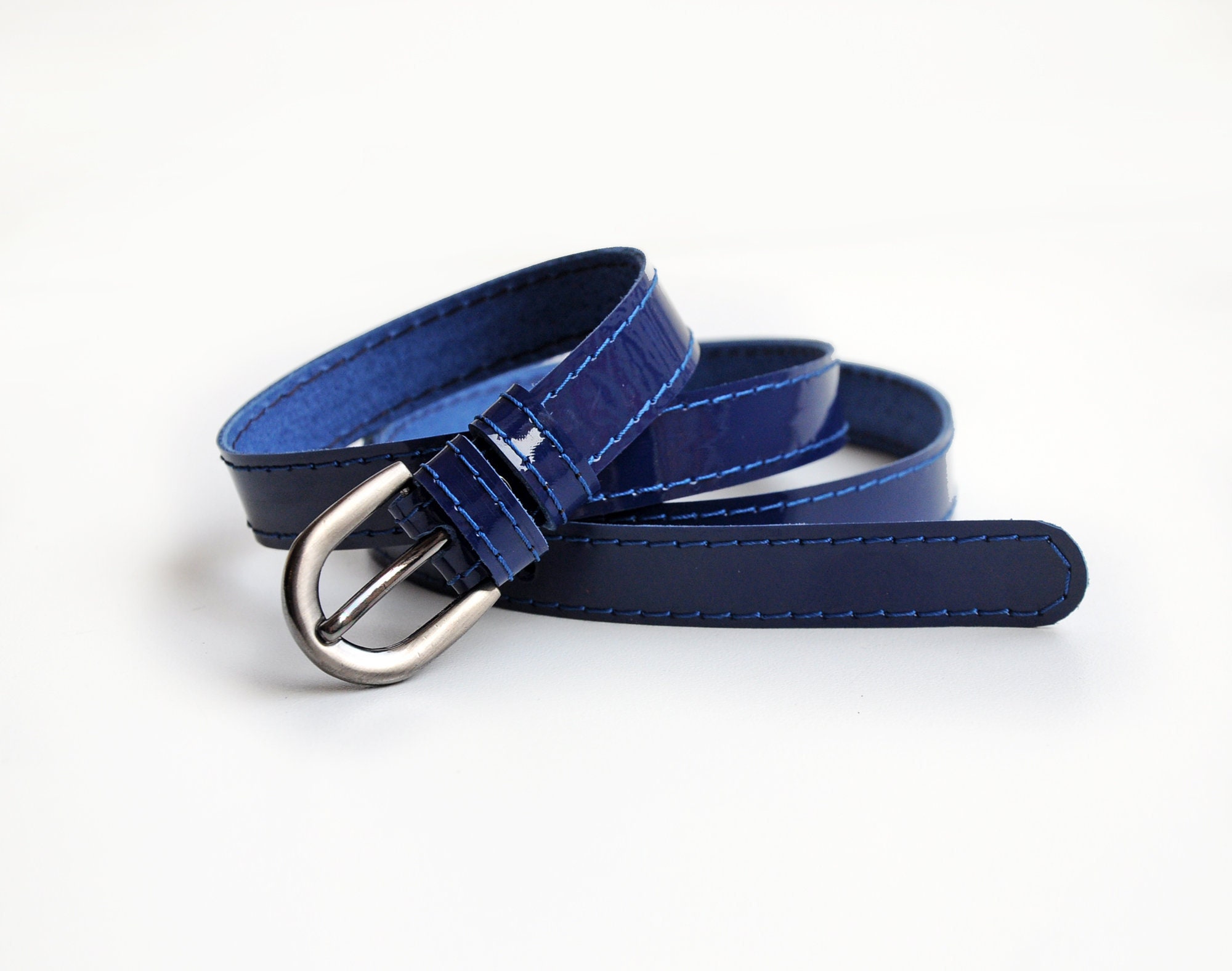 Navy skinny belt hotsell
