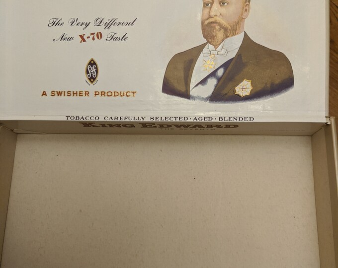 Vintage KING EDWARD Cigar Box Advertising Decor X70 Deluxe