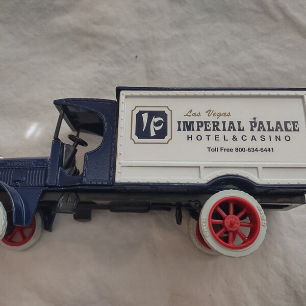 ERTL 1925 Kenworth DIECAST Truck Bank Imperial Palace Hotel Casino NO Box