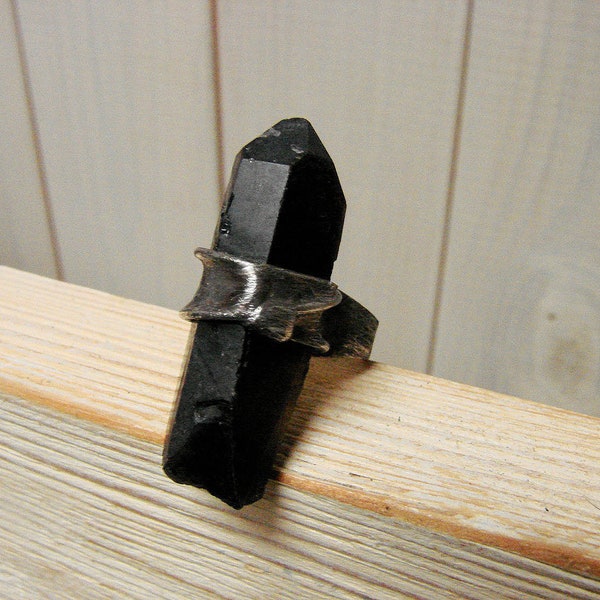 Raw Black Crystal Ring Raw Morion Crystal Druzy Black Morion Quartz Black Quartz Ring Tiffany method Boho Ring Raw Crystal Ring Raw Quartz