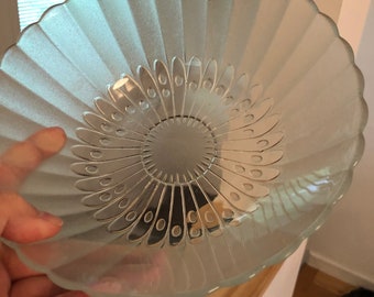 Frosted Glass Scalloped Serving or Decorative Bowl